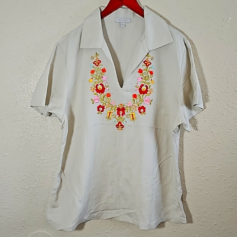 Bogari Linen Blend Embroidered Top
